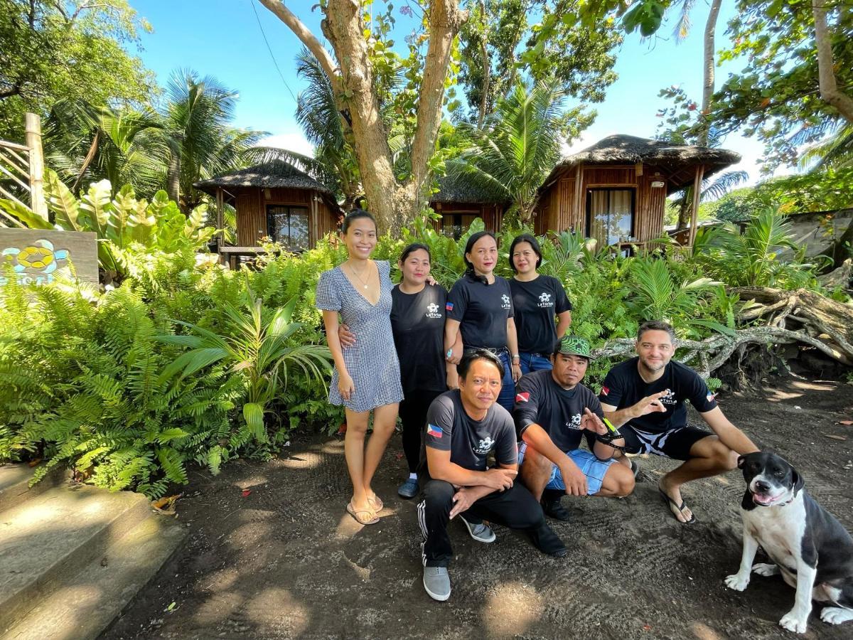La Tortue Diving Resort Dauin Bagian luar foto