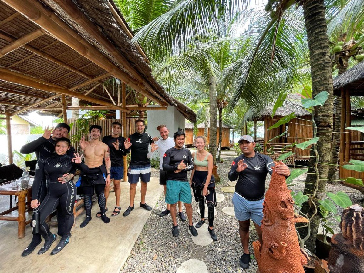 La Tortue Diving Resort Dauin Bagian luar foto