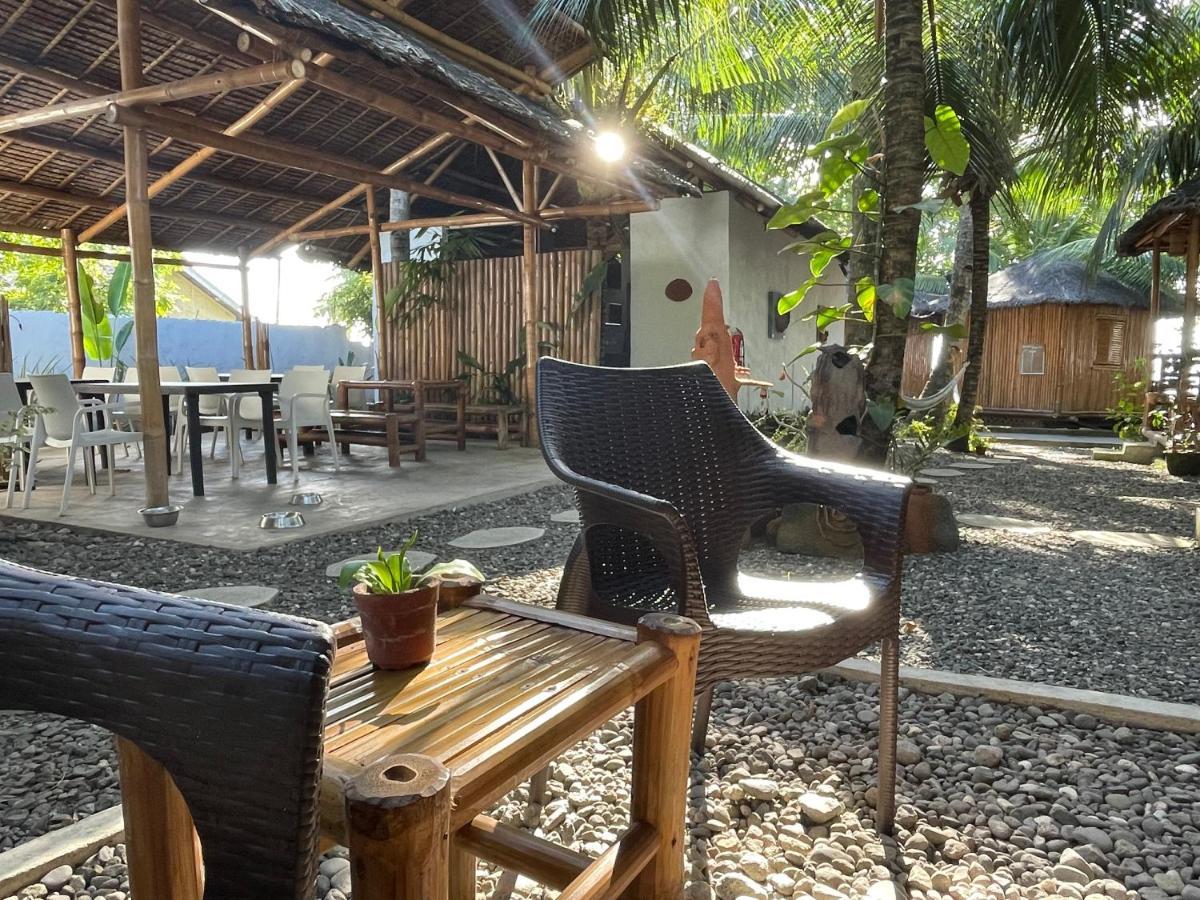La Tortue Diving Resort Dauin Bagian luar foto